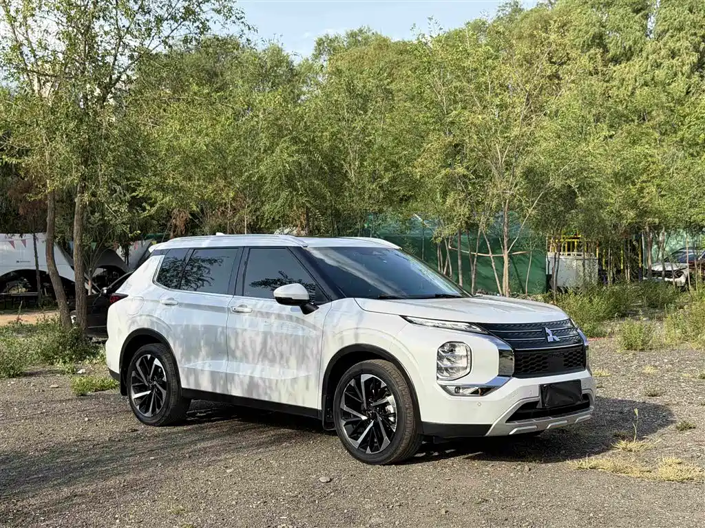 Mitsubishi Outlander 2023 2023 1.5T CVT 4WD Excellence Edition 5-seater