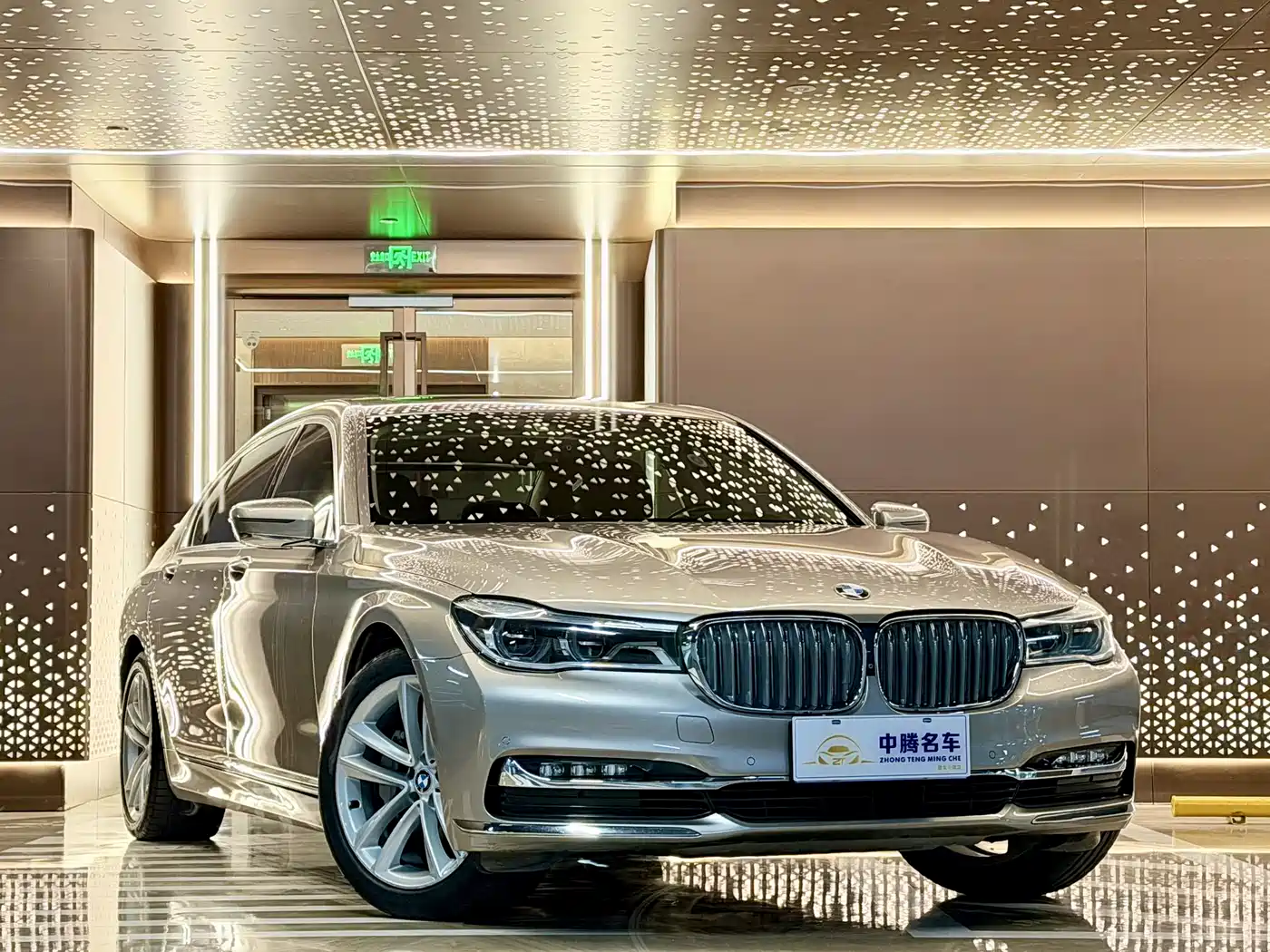 BMW 7 Series 2018 730Li Premium Type Excellence Package фото 3