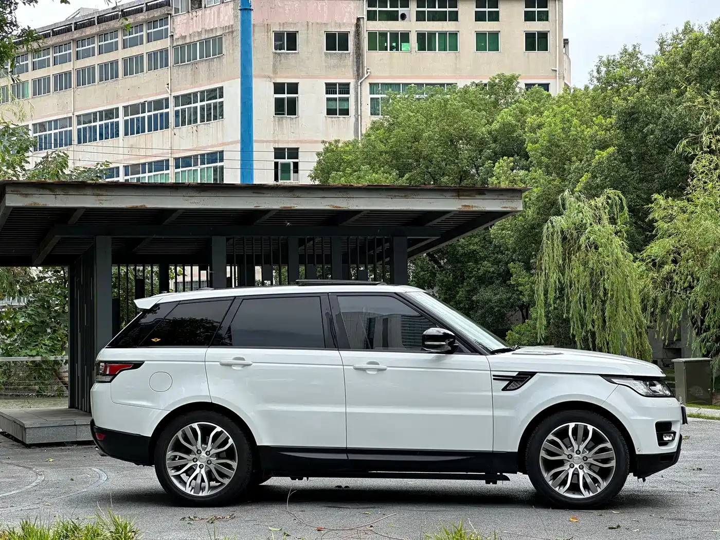 Фото 8 - Land Rover Range Rover Sport