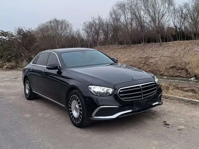 MERCEDES-BENZ E CLASS