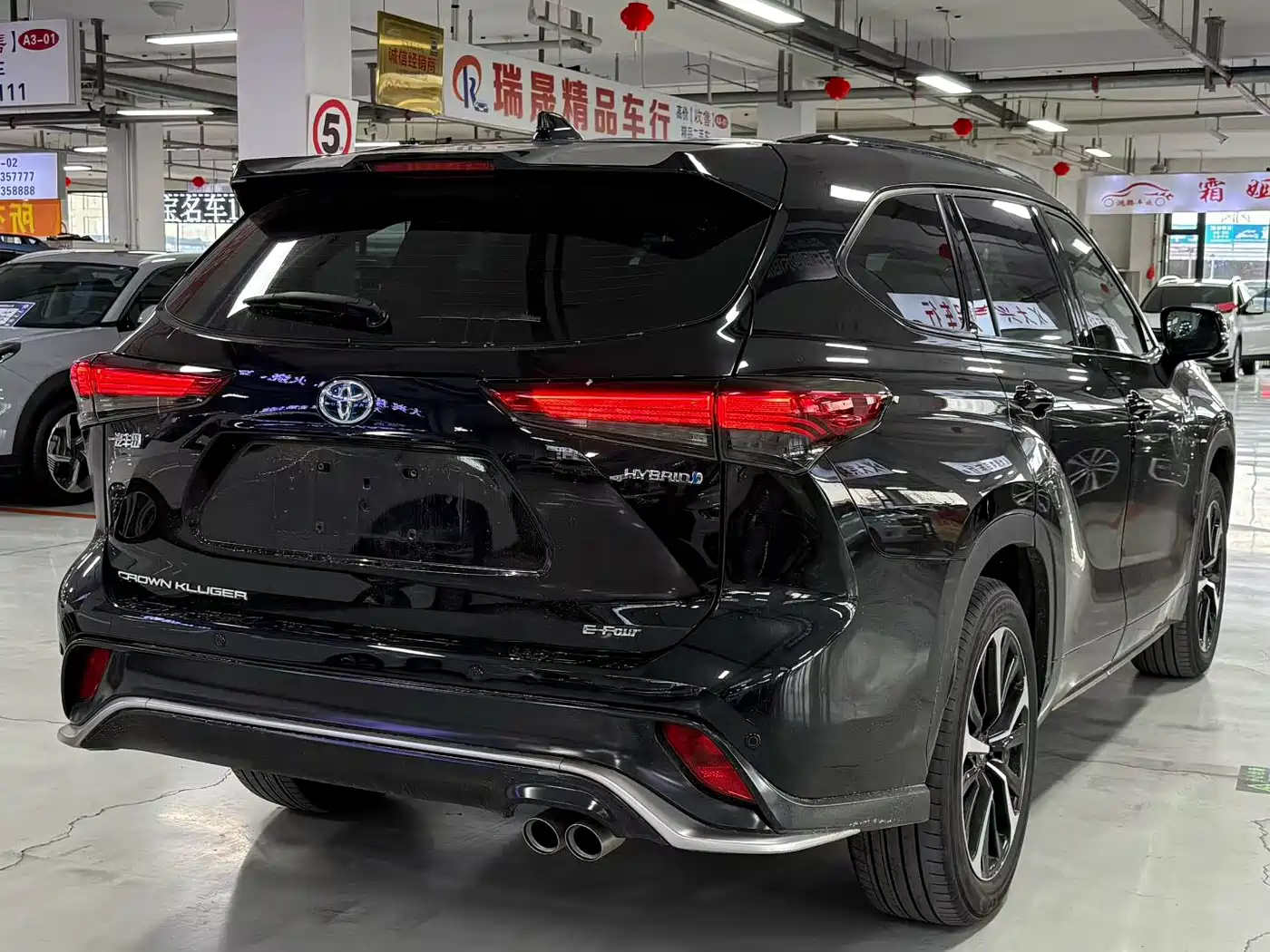 Toyota Crown Kluger 2022 2.5L HEV 4WD Luxury Edition фото 6