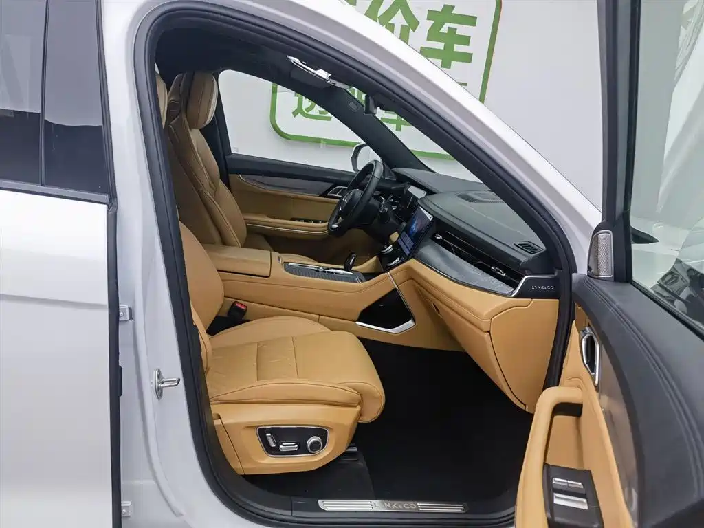 Lynk & Co 09 2024 2.0T 4WD Sport Edition 5-Seater фото 23