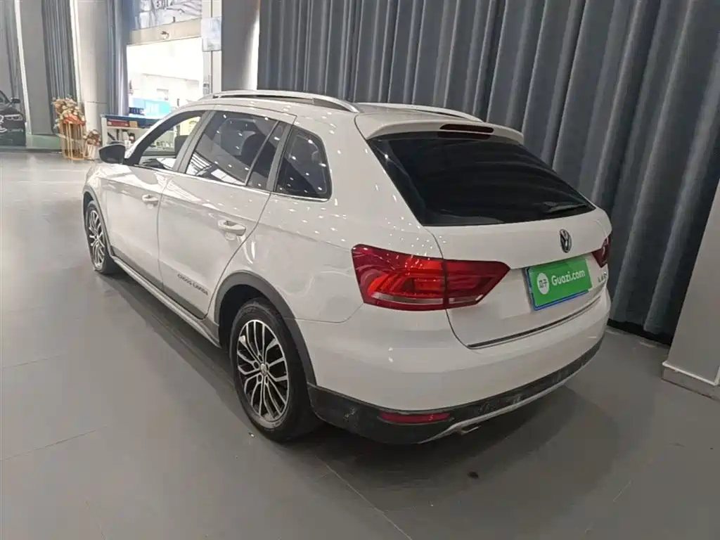 Volkswagen Gran Lavida 2014 1.6L Auto фото 5