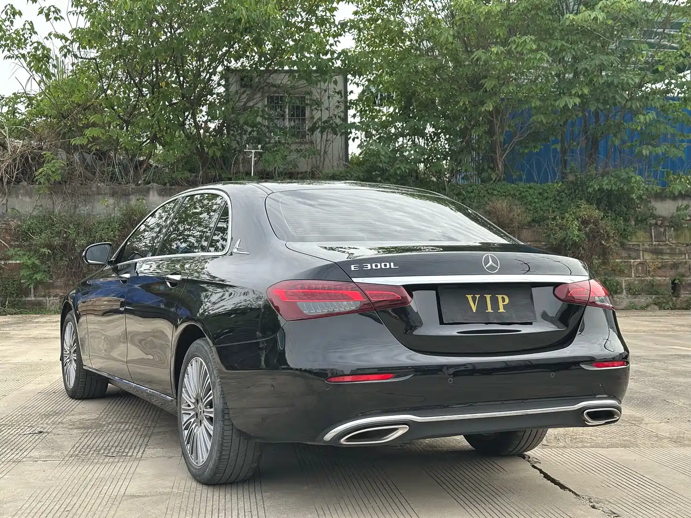 Mercedes-Benz E-Class 2023 E 300 L Fashion фото 6