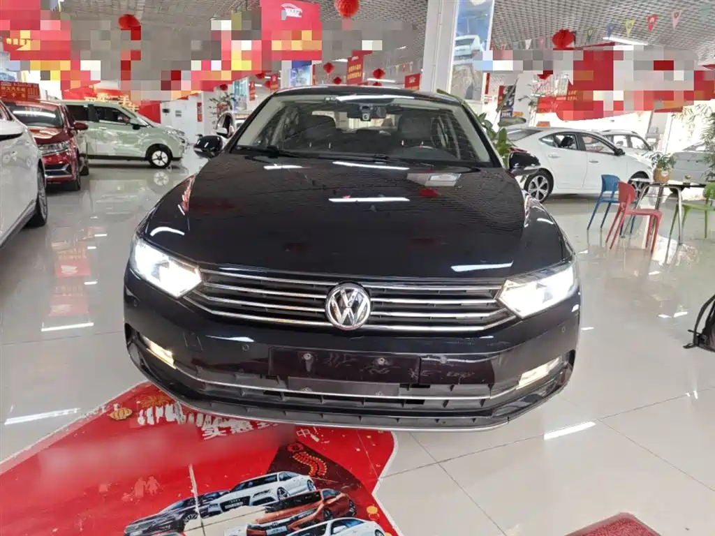 Volkswagen Magotan 2018 330TSI DSG Leading фото 3