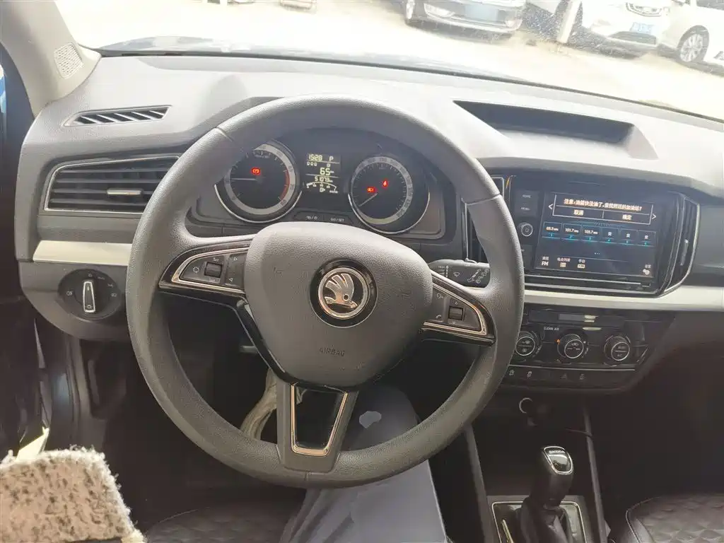 Škoda Kamiq 2018 1.5L Automatic Comfort Version China VI фото 7