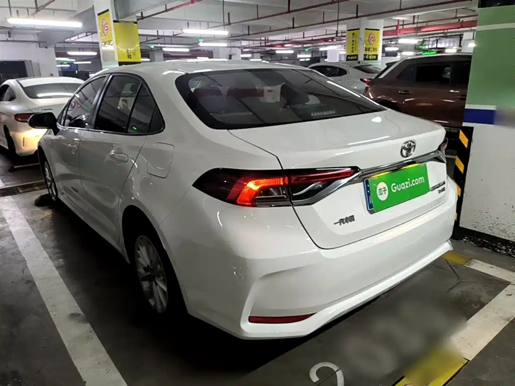 Toyota Corolla 2021 1.2T S-CVT Elite PLUS Edition фото 5