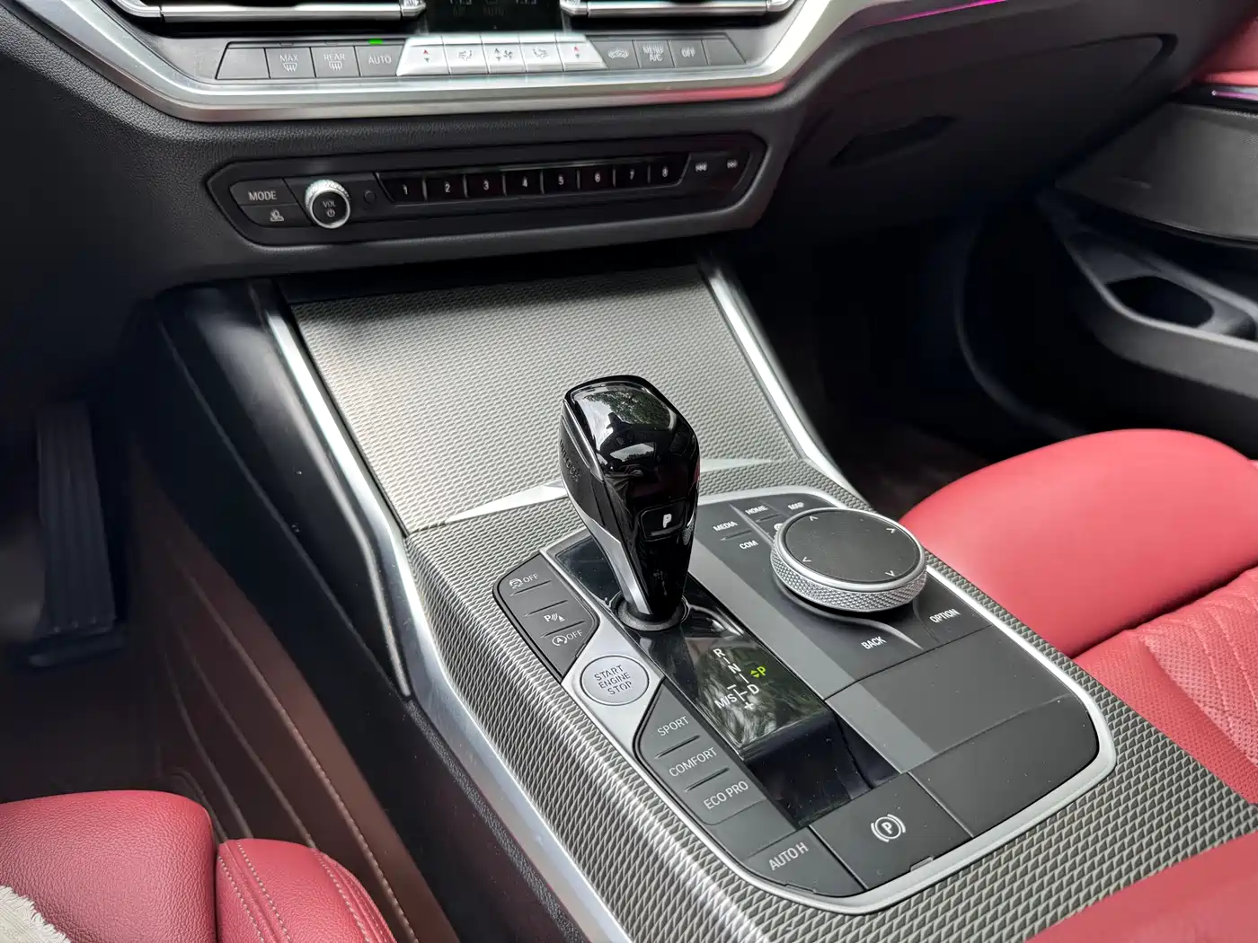 BMW 3 Series 2022 330i M Sport Shadow Edition фото 14
