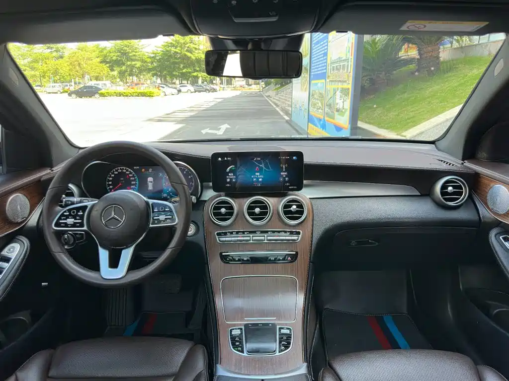 Mercedes-Benz GLC 2021 GLC 300 L 4MATIC Sporty фото 11