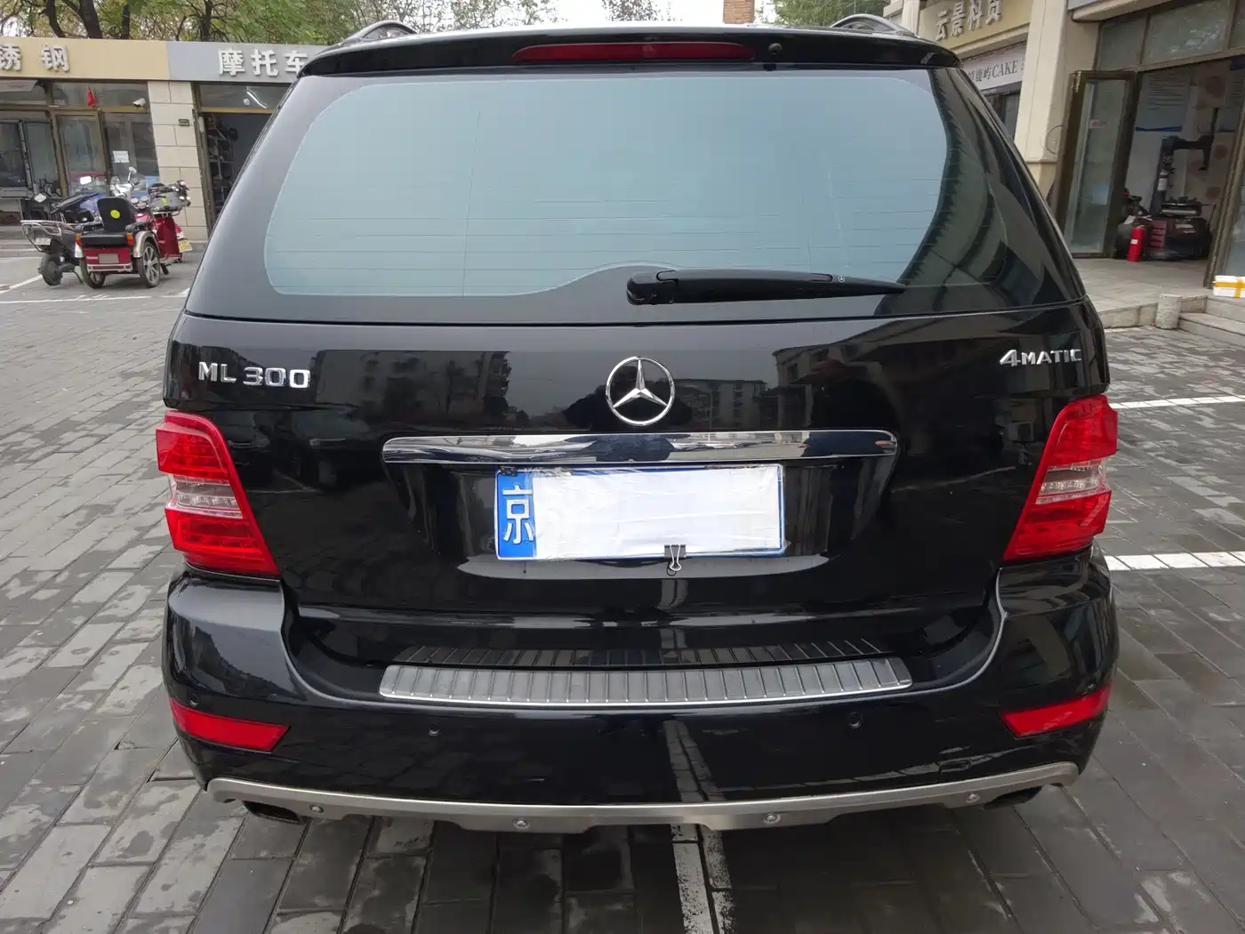 Mercedes-Benz M-Class 2010 ML 300 4MATIC фото 16