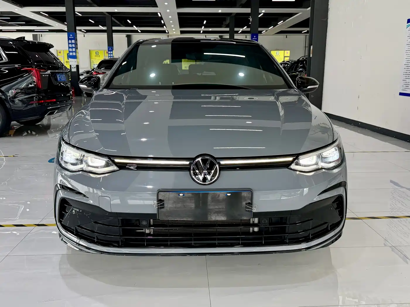 Volkswagen Golf 2023 Facelift 280TSI DSG R-Line Lite фото 2