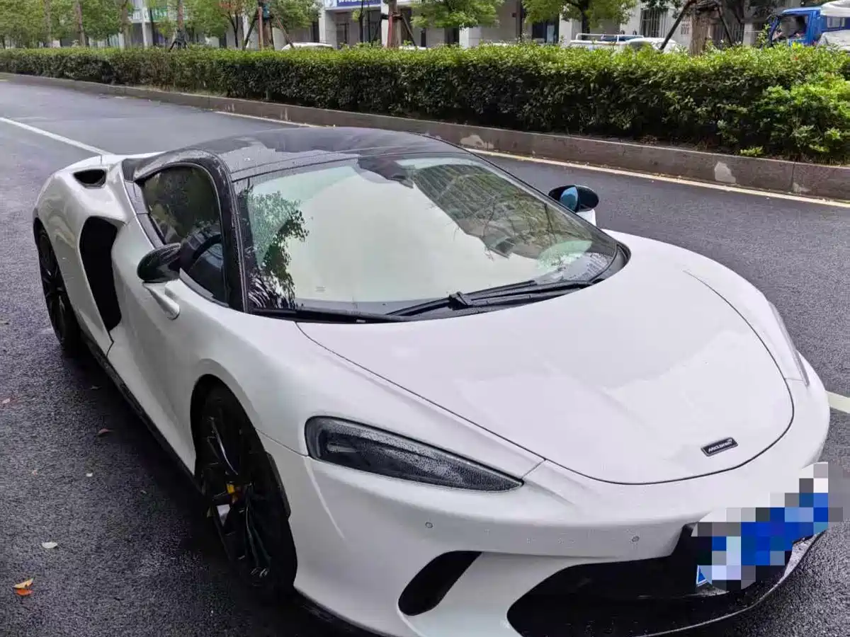 MCLAREN GT
