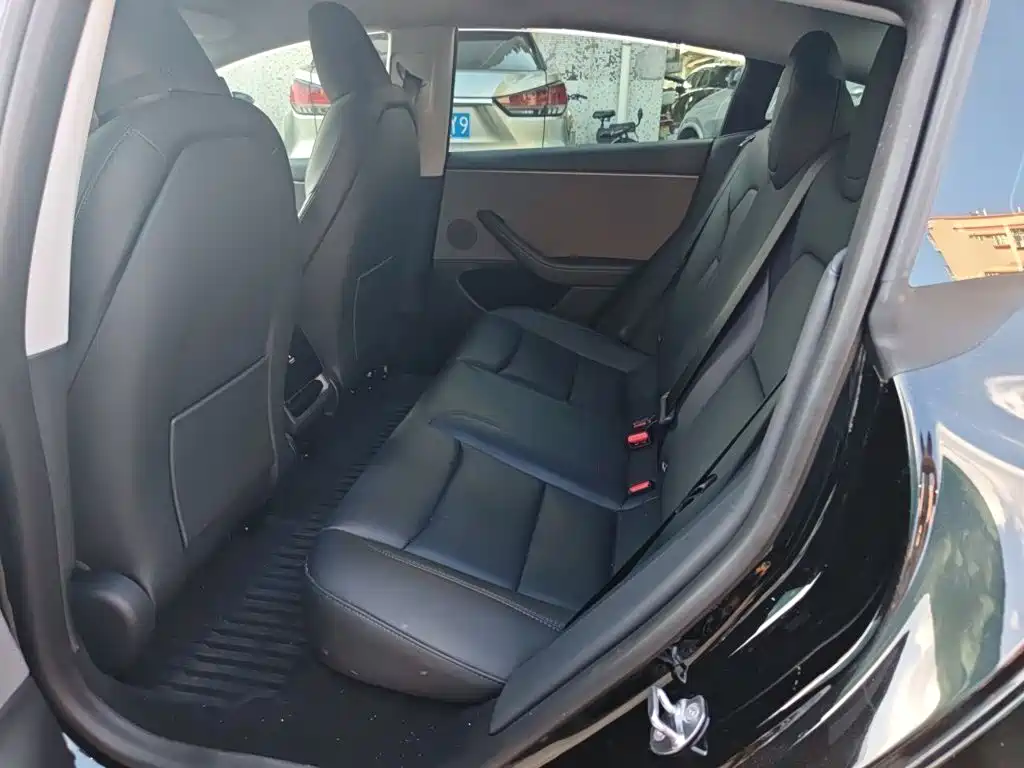 Tesla Model 3 2026 2025 Model Year Facelift Long Range Rear-Wheel Drive