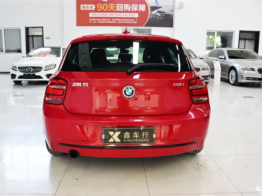 BMW 1 Series (Import) 2013 Facelift 118i Sport Model фото 8