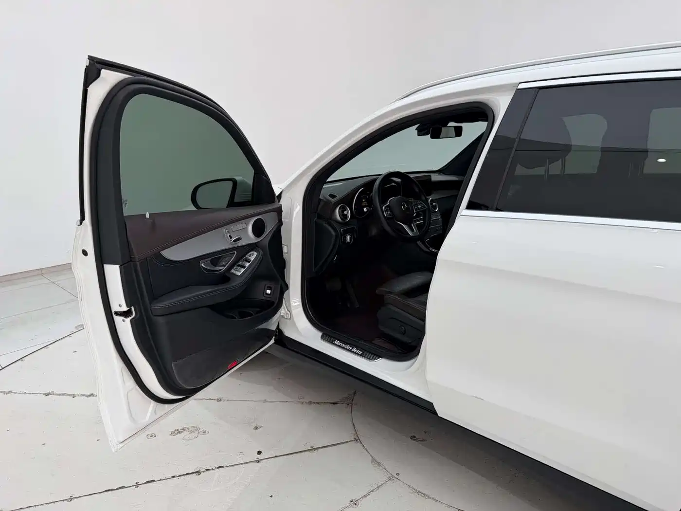 Mercedes-Benz GLC 2020 Facelift GLC 260 L 4MATIC Dynamic фото 11