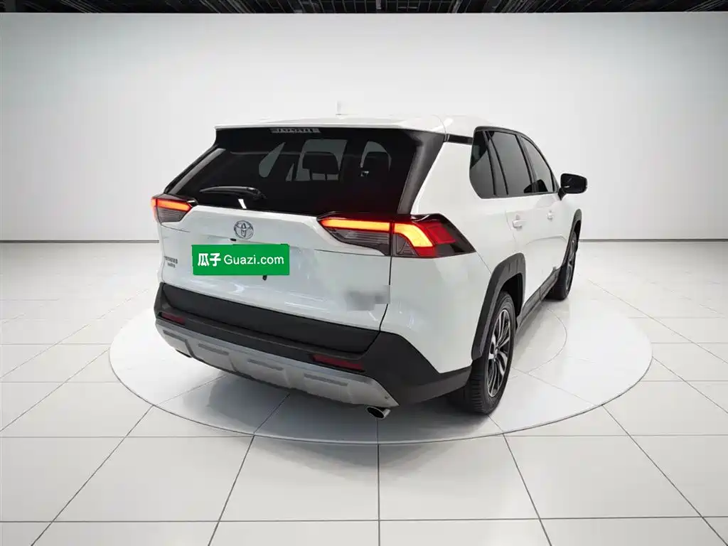 Toyota RAV4 Rongfang 2022 2.0L CVT 4WD Trend Plus Edition фото 5