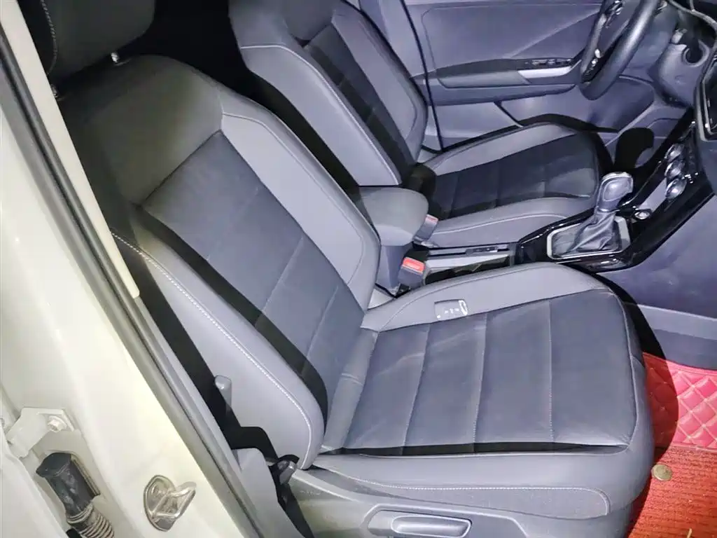 Volkswagen T-ROC 2021 280TSI DSG 2WD Comfort Connected фото 25