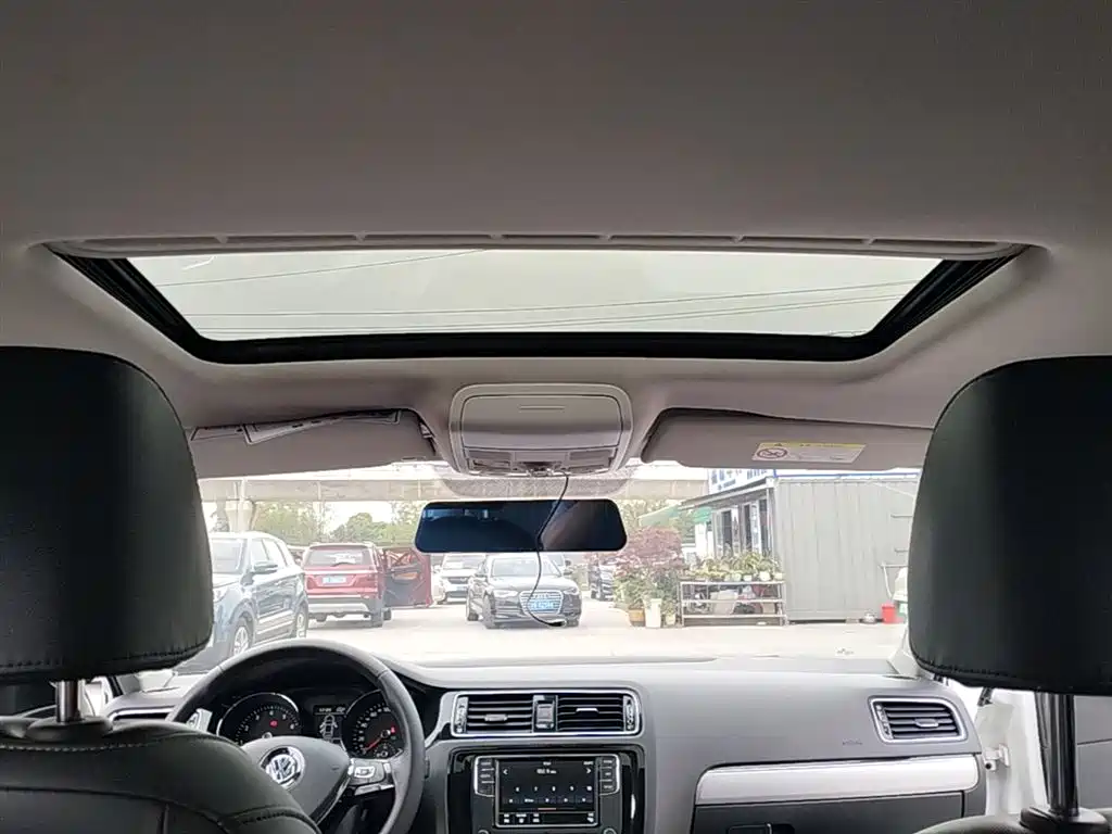 Volkswagen Sagitar 2018 280TSI DSG Comfort фото 18