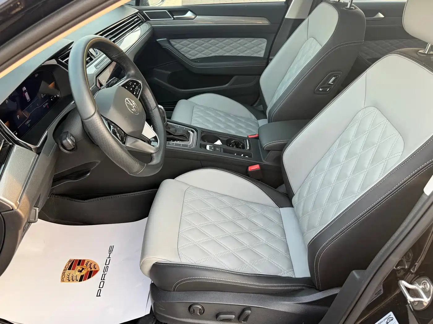 Volkswagen Magotan 2023 2 Million Units Anniversary Edition 330TSI DSG Leading Type фото 10