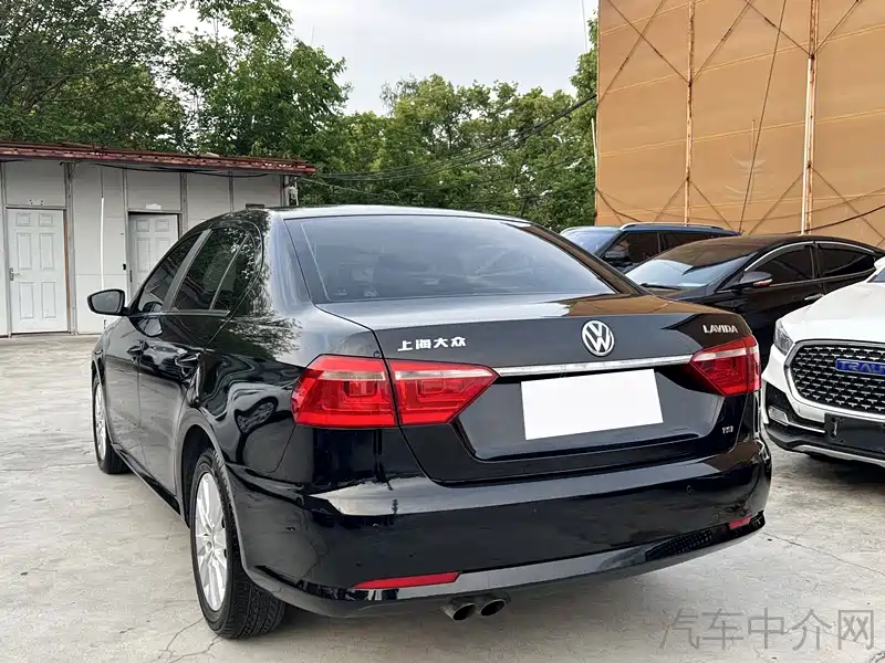 Volkswagen Lavida 2013 1.4TSI Manual Luxury Edition фото 9