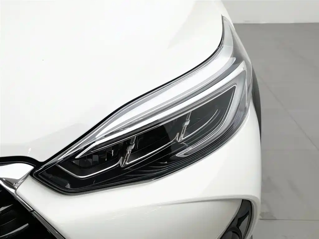 Toyota YARiS L Zhi Xuan 2020 Zhi Xuan X 1.5L CVT Leading фото 7