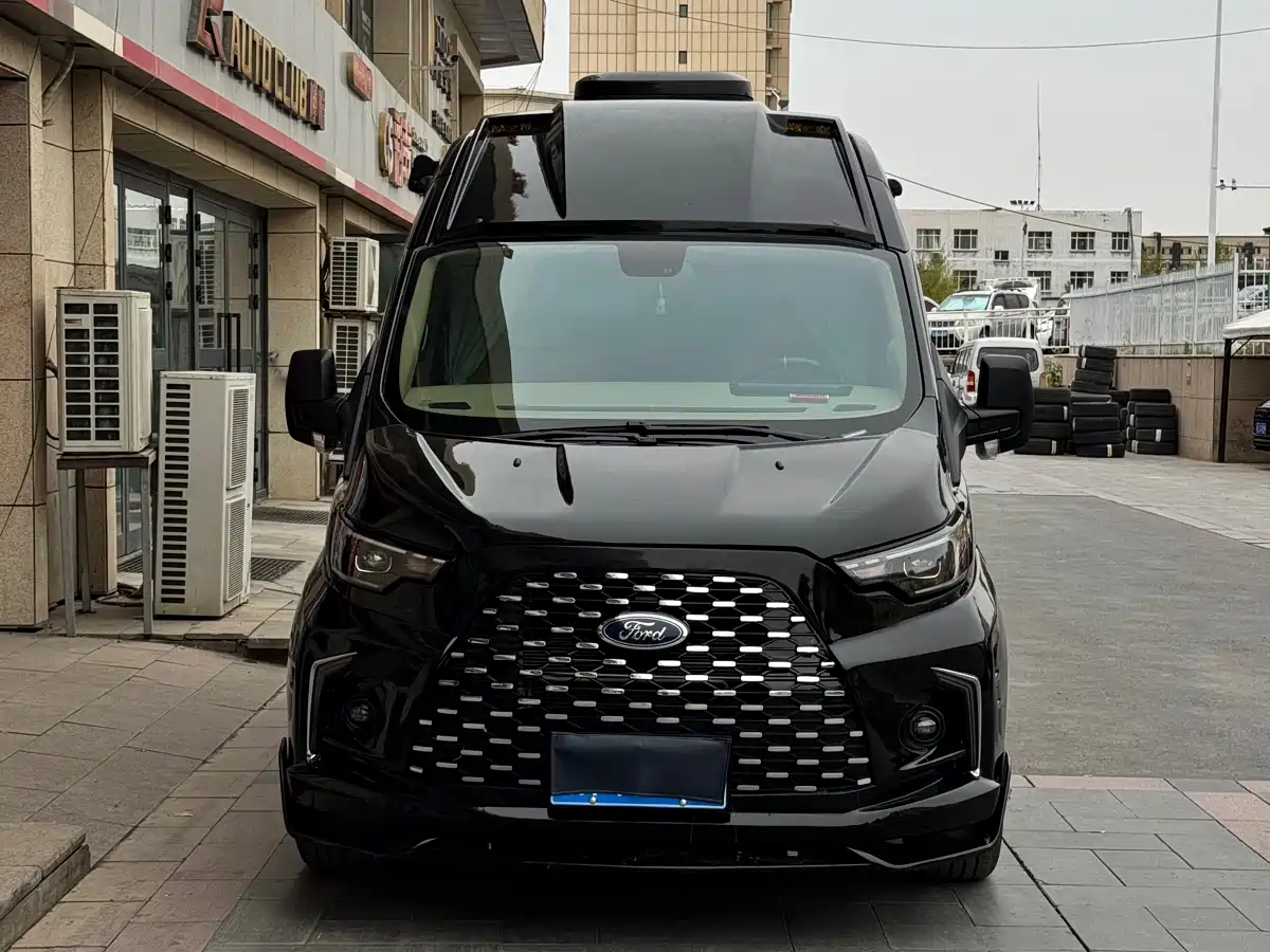 Ford Transit 2023 Model 2.0T Petrol Automatic Multi-purpose Commercial Vehicle Medium Wheelbase Medium Roof 5/6 Seater фото 2