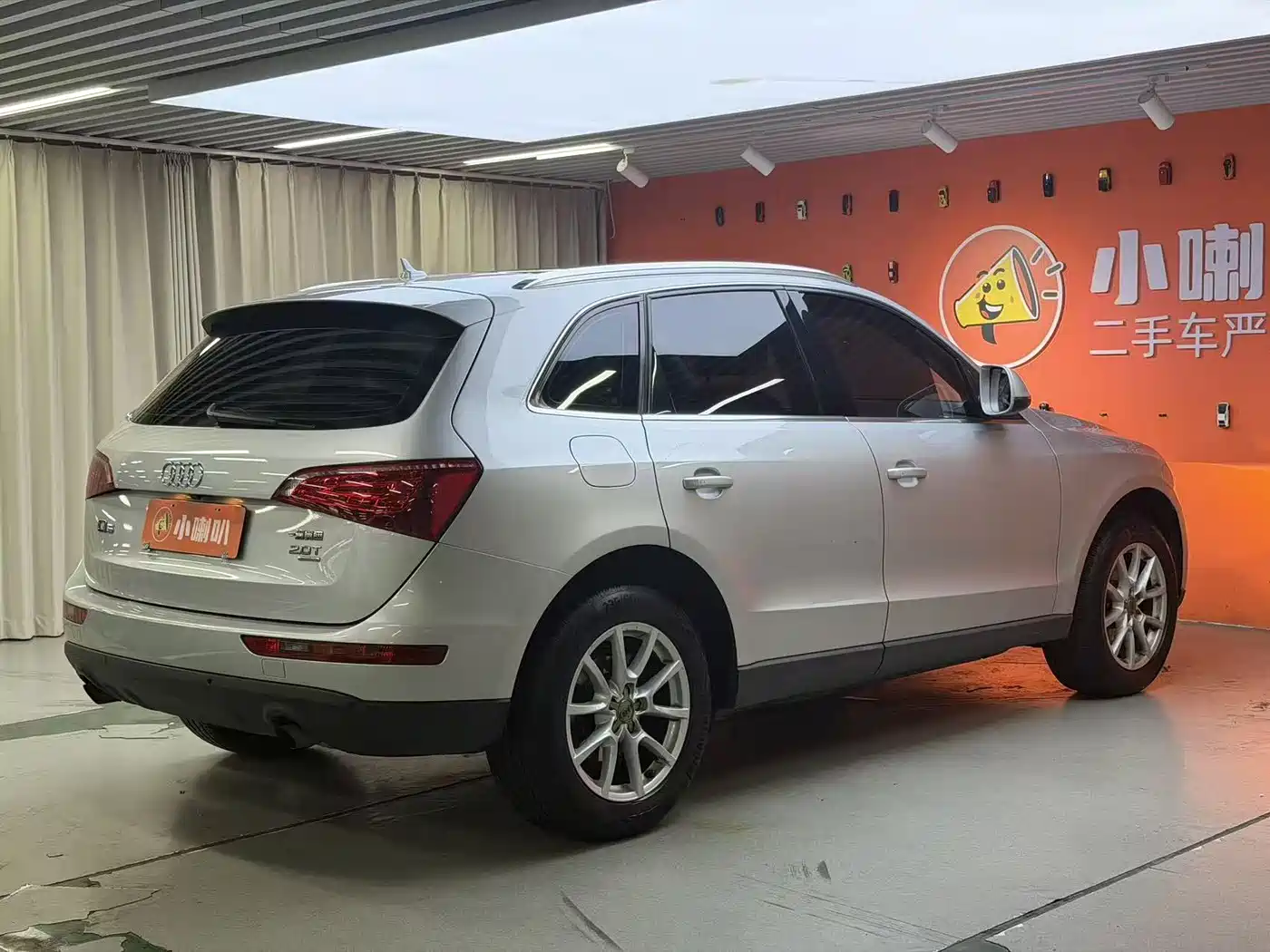Audi Q5 2011 2.0TFSI Comfort фото 4