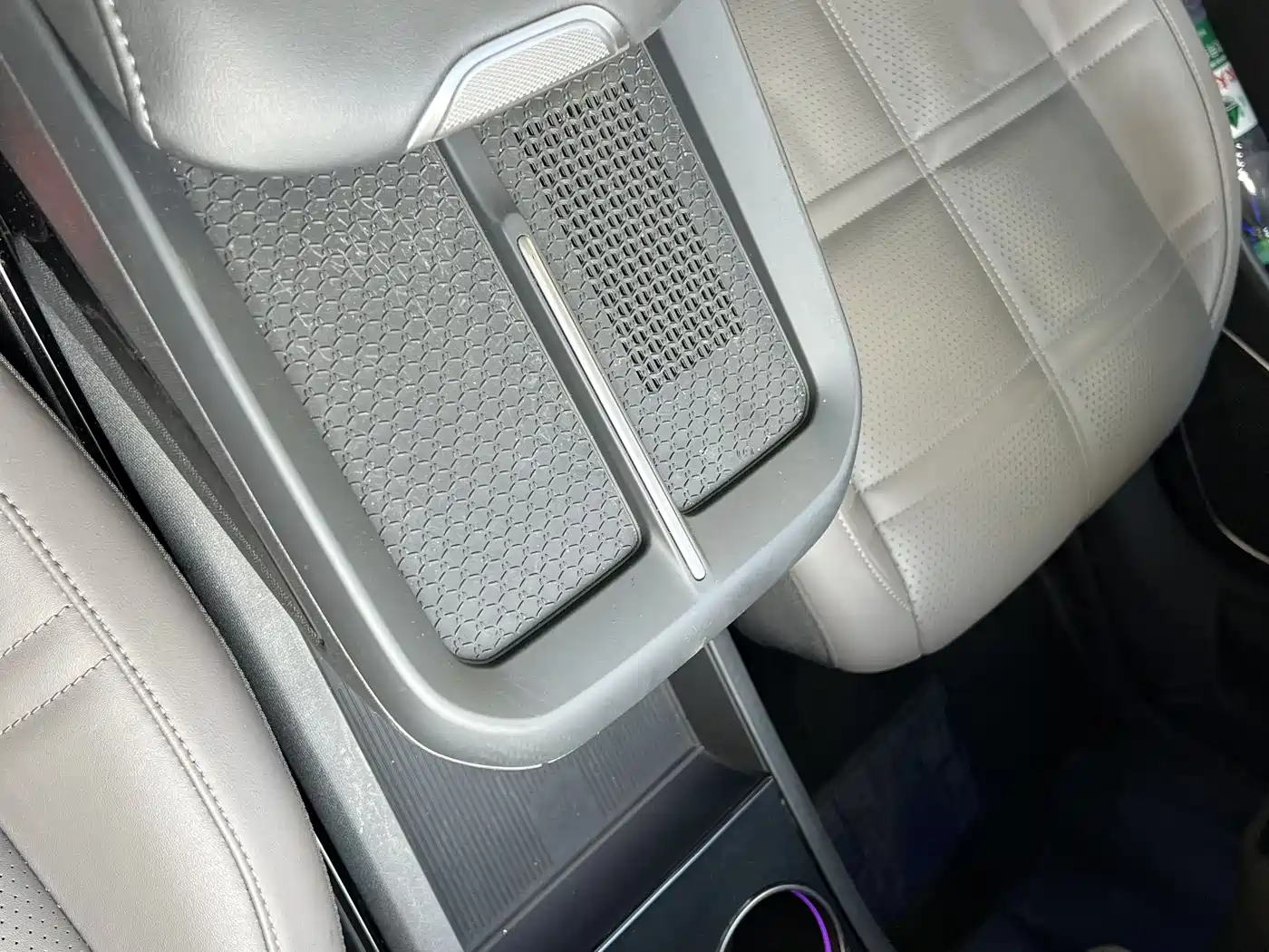 Hongqi EH7 2024 Model 760 Pro+ AWD фото 19