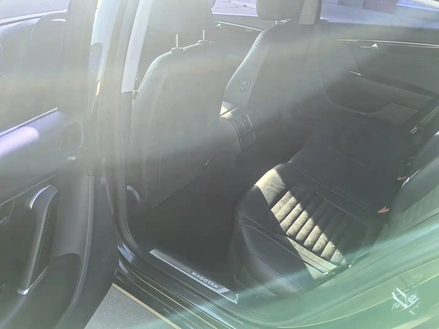 Volkswagen Magotan 2015 Facelift 1.8TSI Luxury фото 8