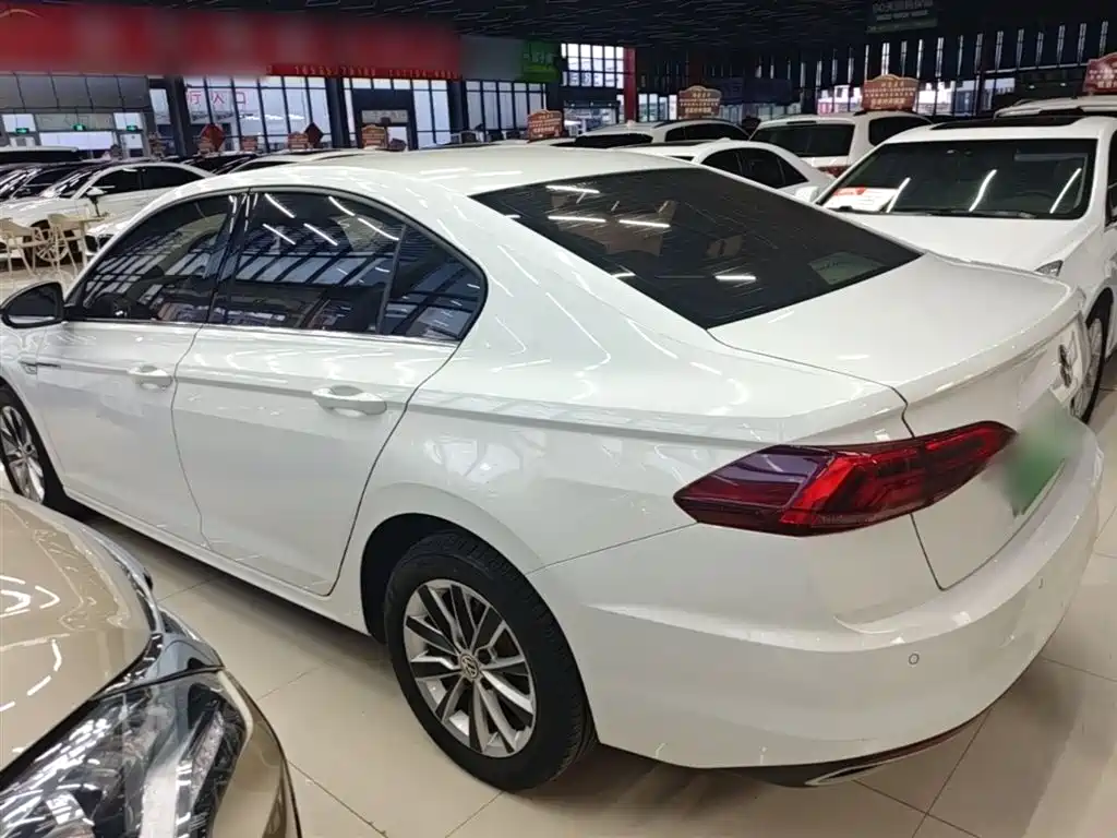 Volkswagen Bora 2020 1.5L Automatic Elite фото 23