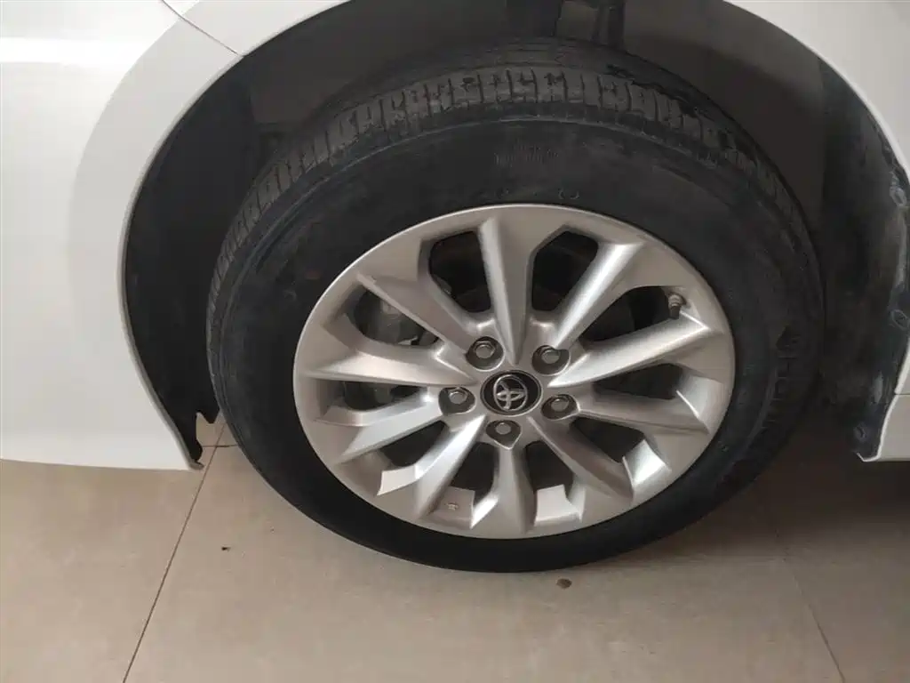 Toyota Corolla 2021 1.2T S-CVT Elite PLUS Edition фото 23