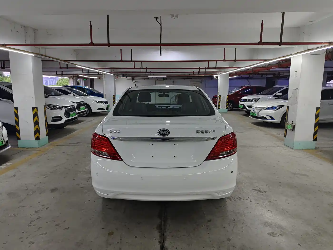 BYD e5 2018 450 Connected Enjoyment фото 4