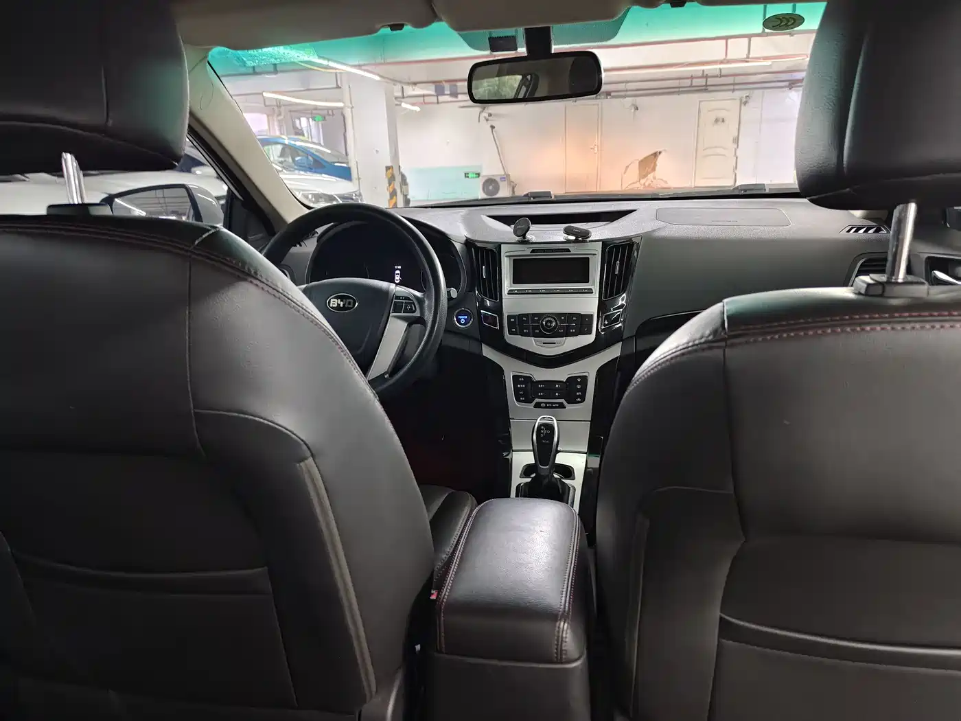 BYD e5 2018 450 Connected Enjoyment фото 8