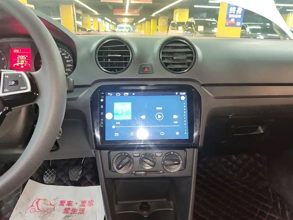 Volkswagen Jetta 2015 Value Edition 1.6L Manual Fashion фото 13