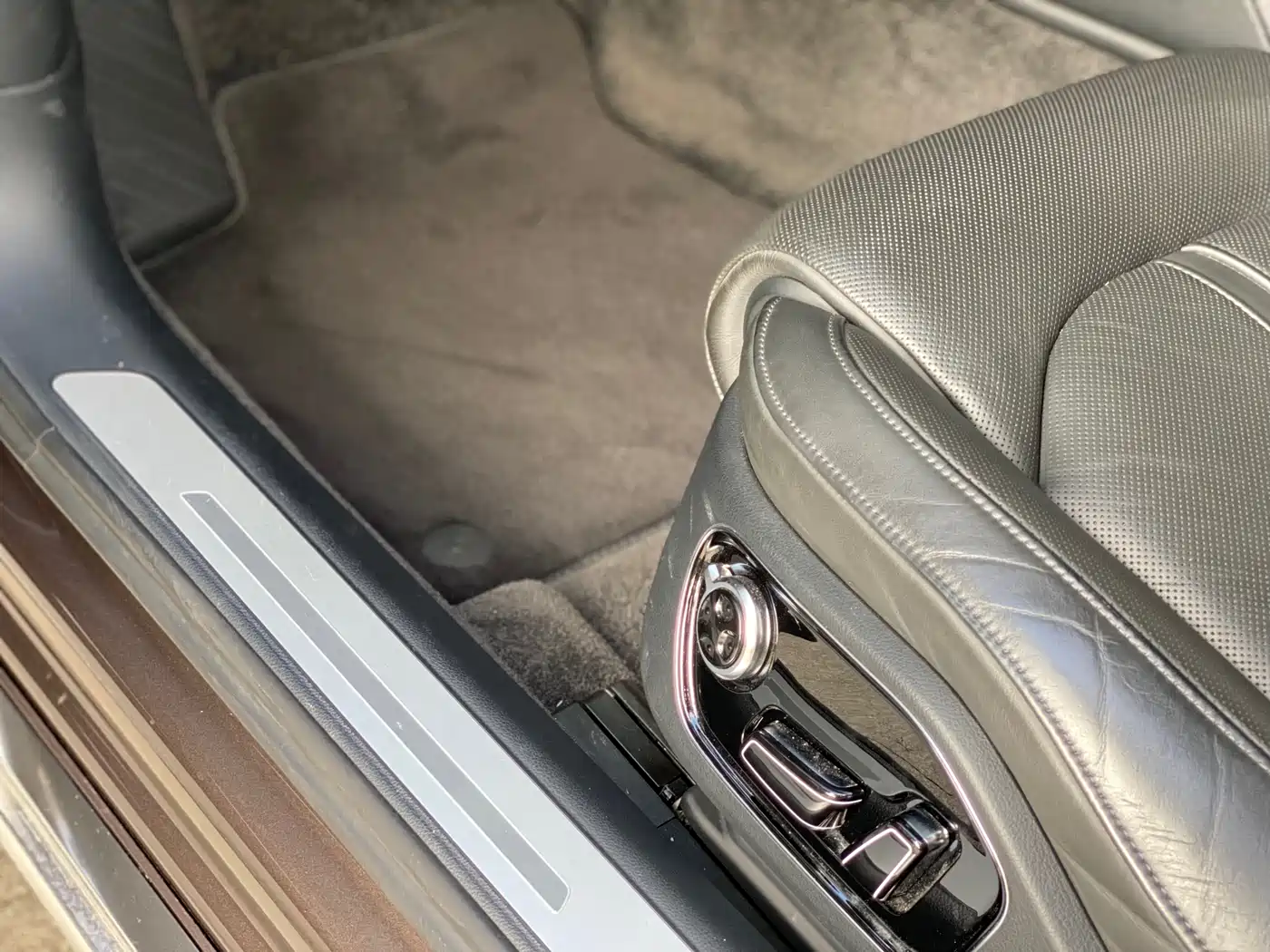Audi A8 2014 A8L 50 TFSI quattro Luxury фото 12