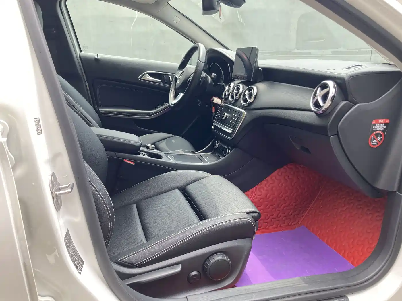 Mercedes-Benz GLA 2018 GLA 220 4MATIC Sport фото 11