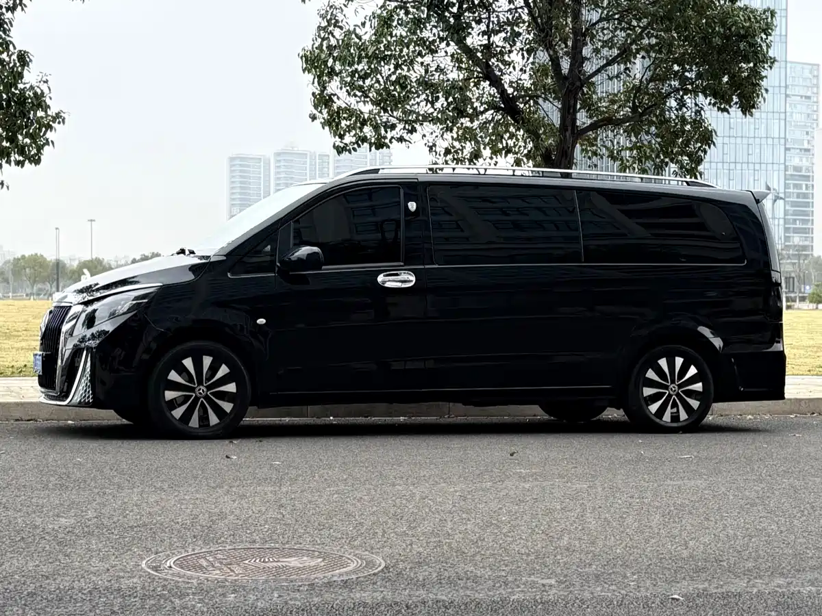 Mercedes-Benz Vito 2021 2.0T Elite 7-Seater фото 3