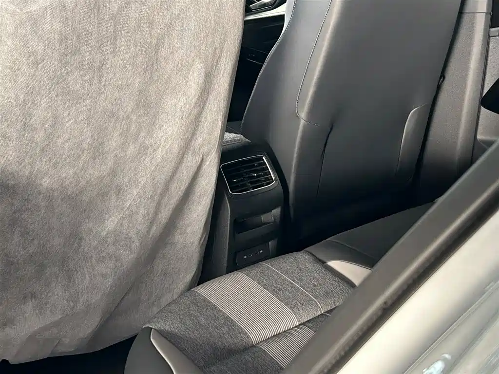 VOLKSWAGEN ID.4 CROZZ