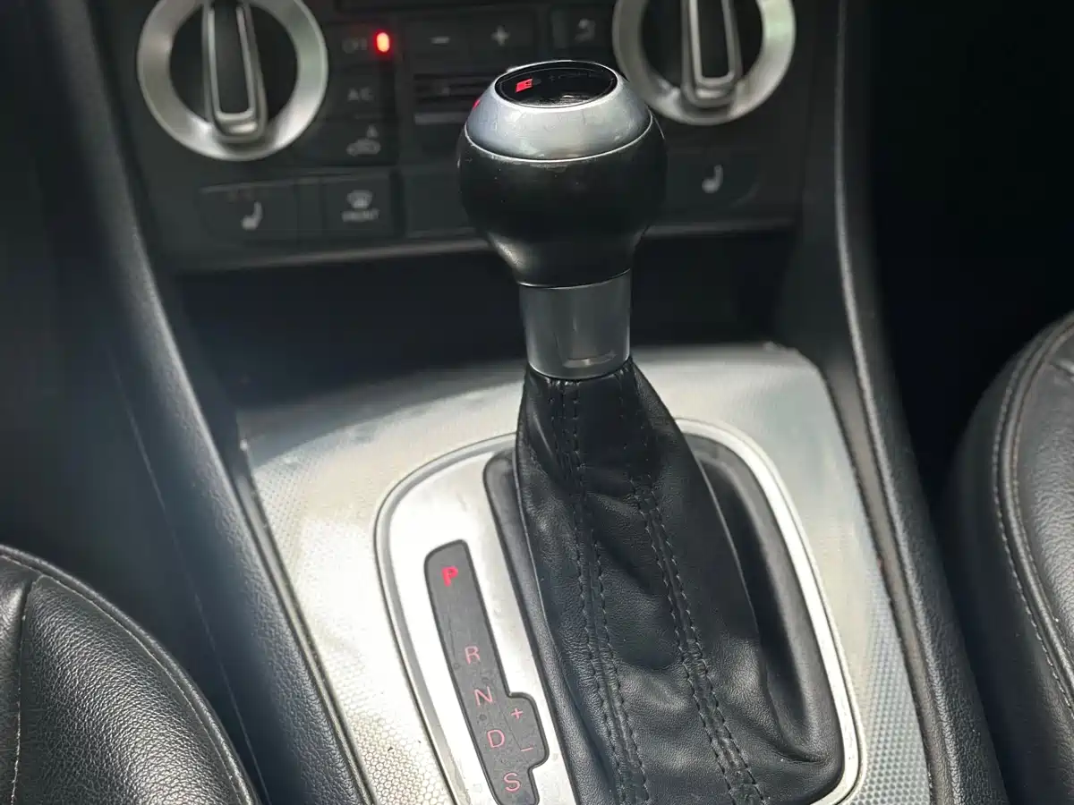 Audi Q3 2015 35 TFSI quattro Technology фото 7