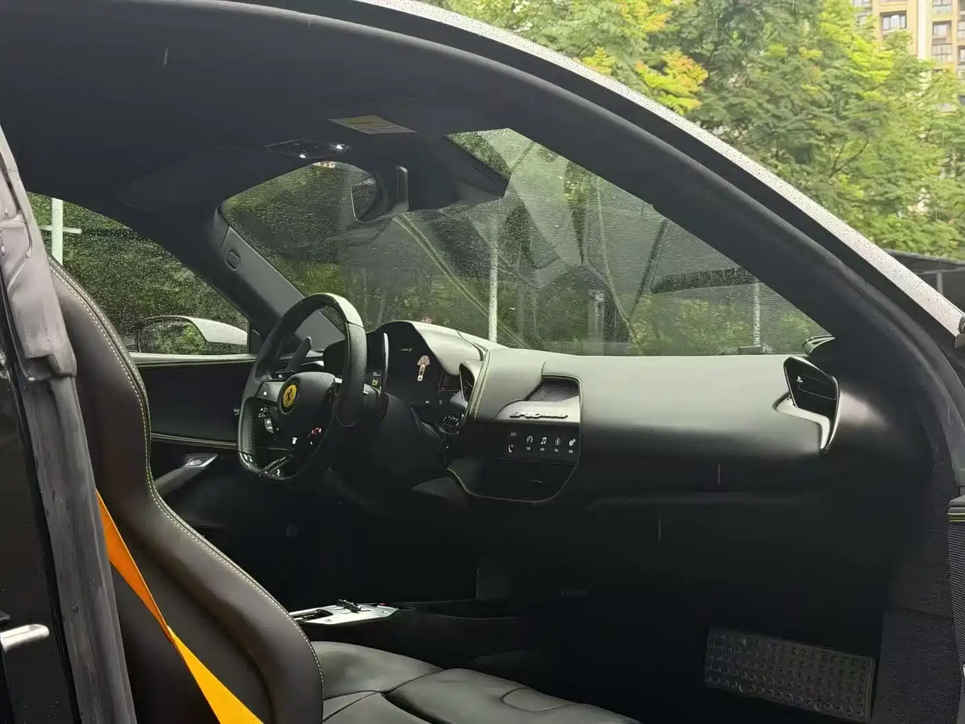 FERRARI SF90