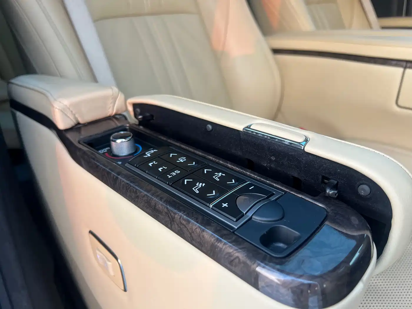 Toyota Alphard 2018 Facelift 3.5L Premium Edition фото 15