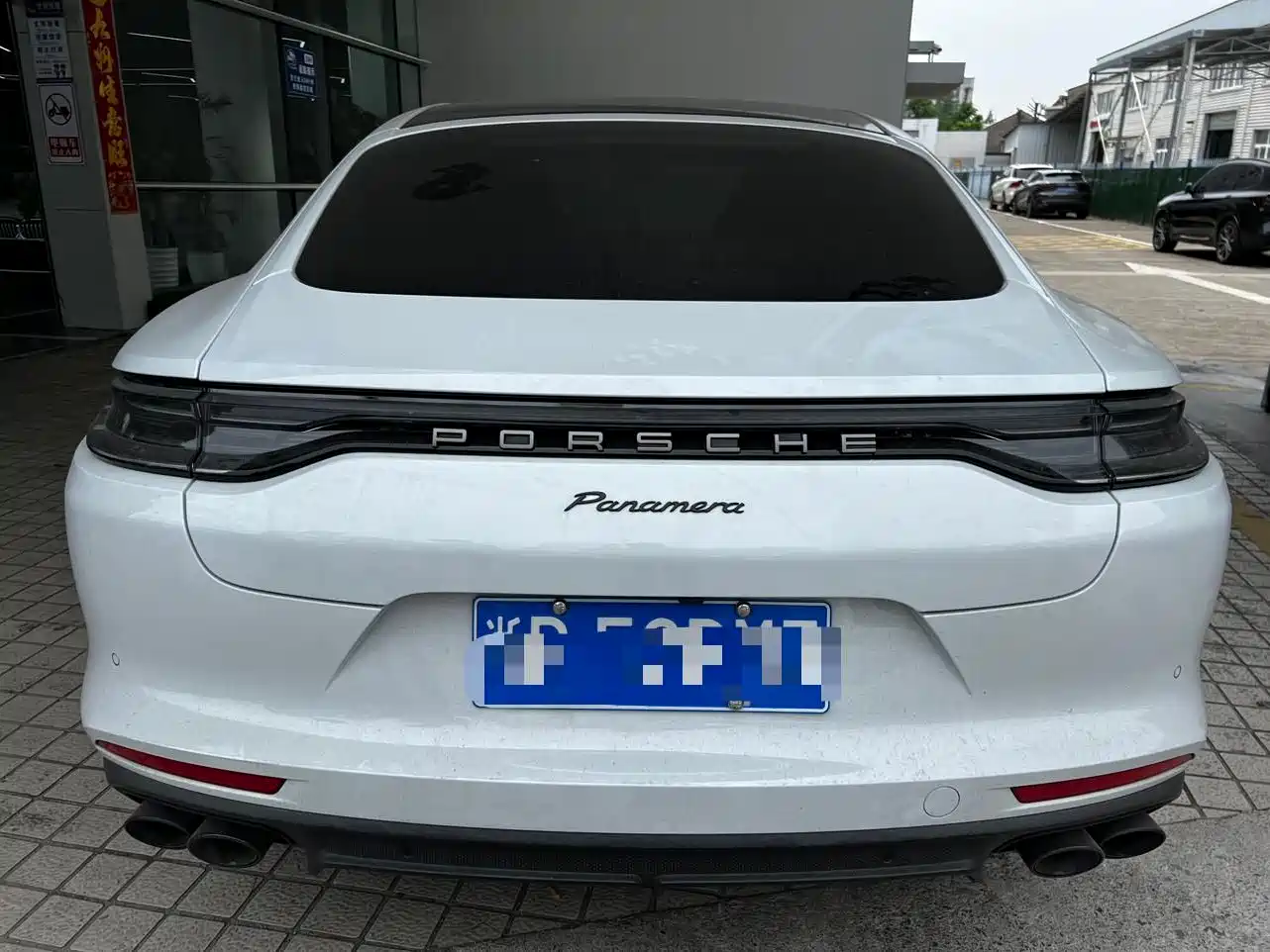 Porsche Panamera 2023 Panamera Executive Long Wheelbase Platinum Edition 2.9T фото 25
