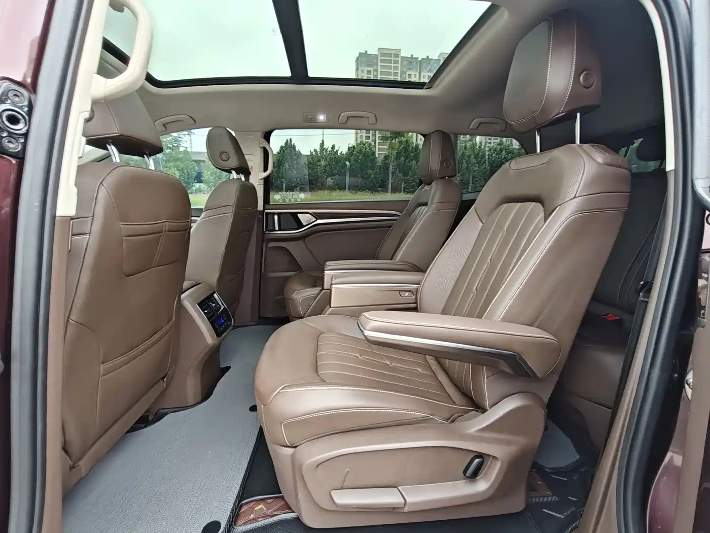 Volkswagen Viloran 2020 330TSI Luxury Edition фото 11