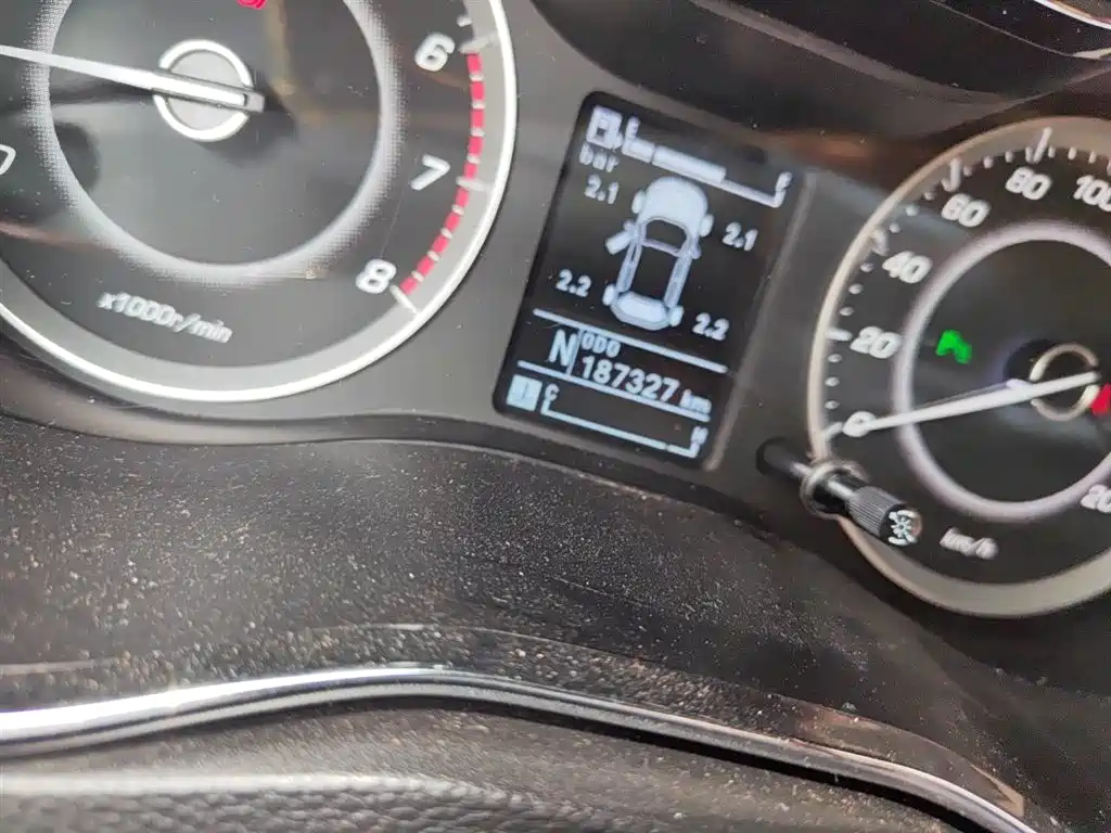 Baojun 560 2016 2016 1.8L iAMT Luxury