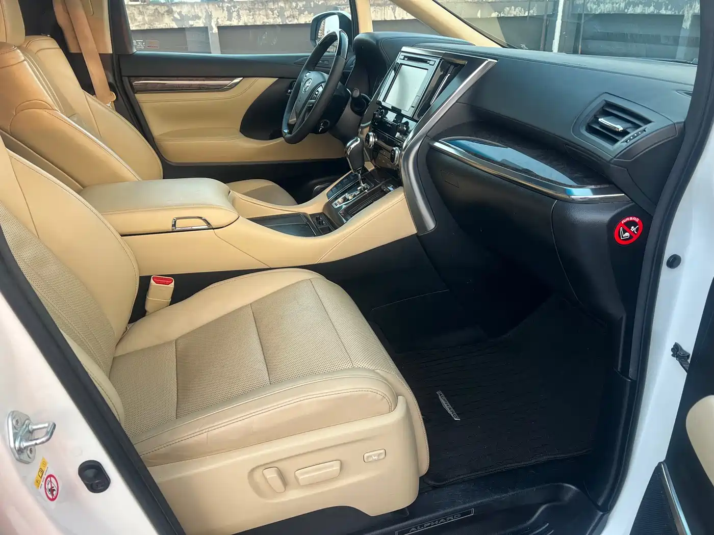 Toyota Alphard 2018 Facelift 3.5L Premium Edition фото 11