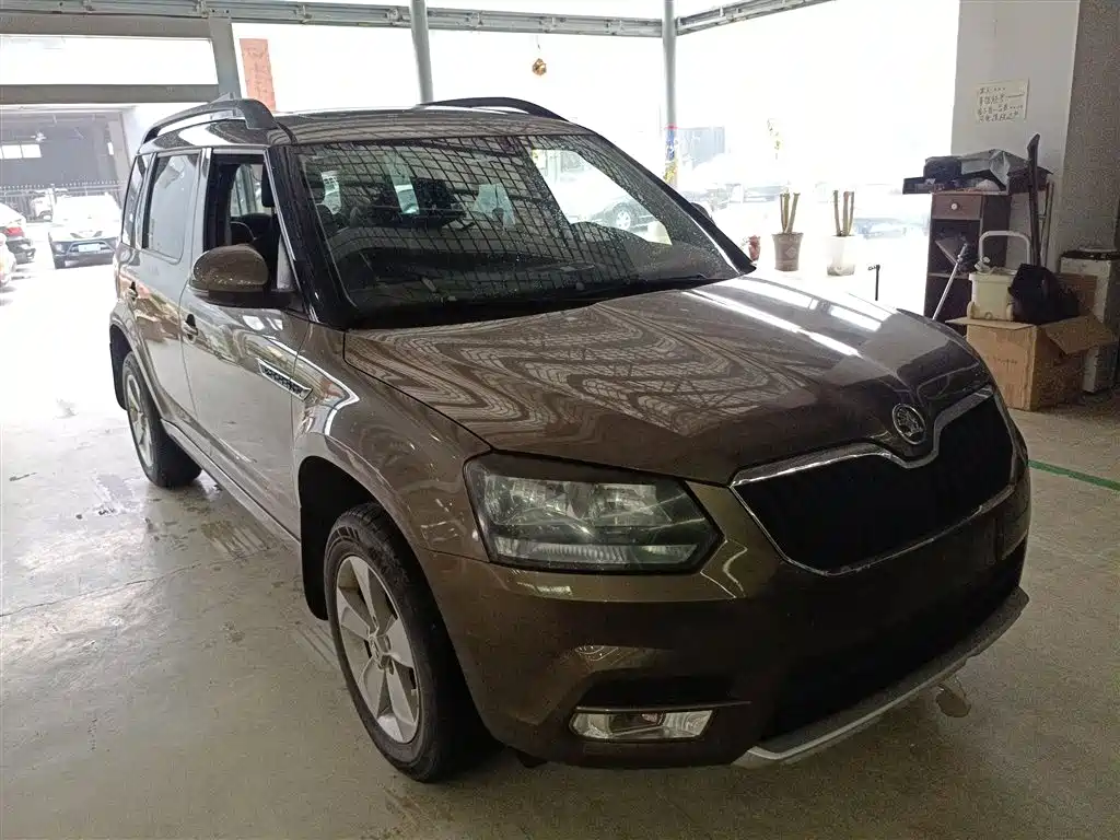 Škoda Yeti 2016 1.4TSI DSG Forward Edition фото 23