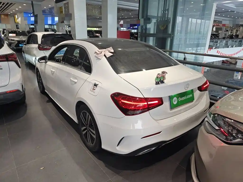 Mercedes-Benz A-Class 2020 A 180 L Sport Sedan фото 23