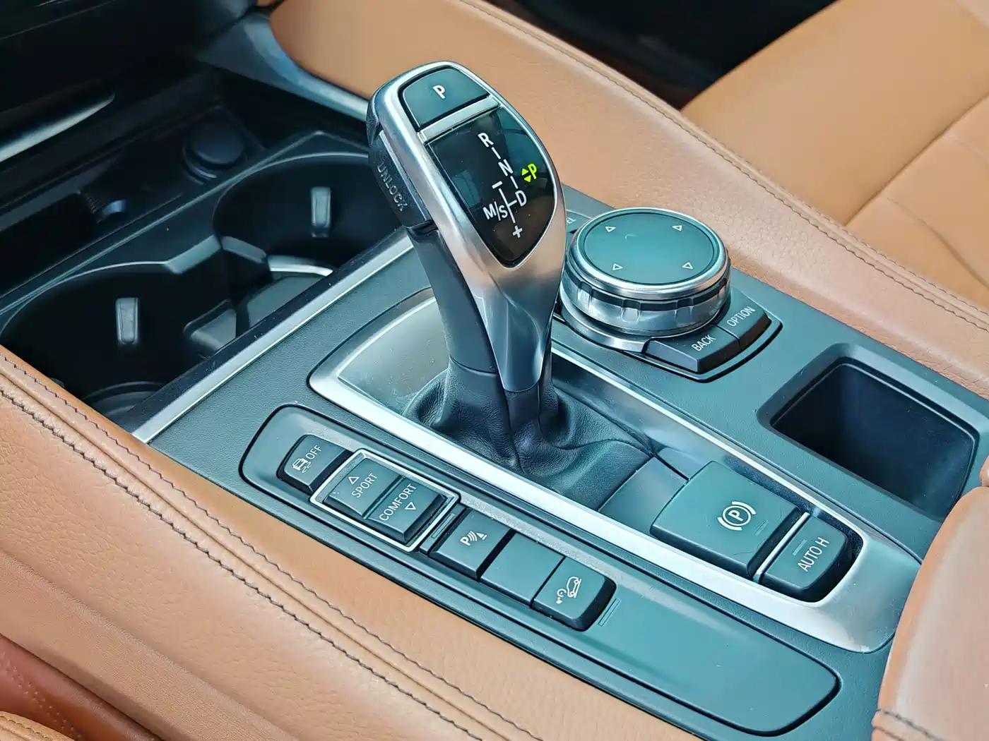 BMW X6 2015 xDrive35i Leading Type фото 16