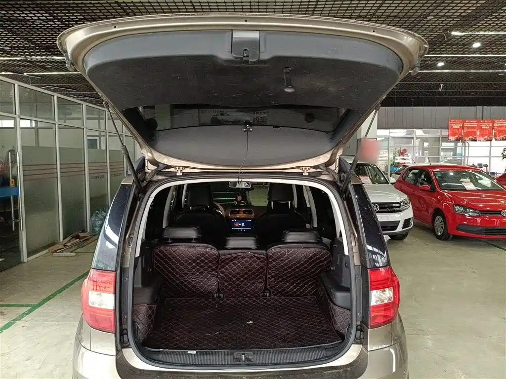 Škoda Yeti 2016 1.4TSI DSG Forward Edition фото 15