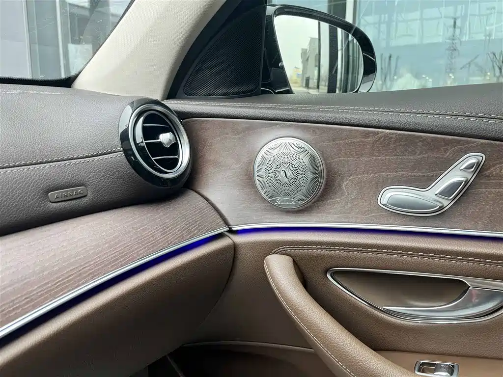 Mercedes-Benz E-Class 2021 Facelift E 260 L фото 16